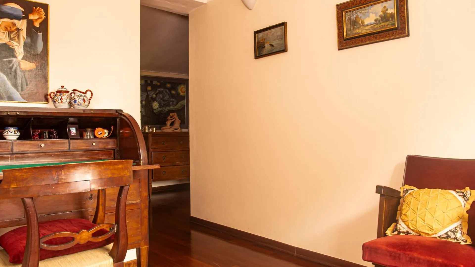 Palazzo Micheletti Lucca Apartment 0*,  Italy