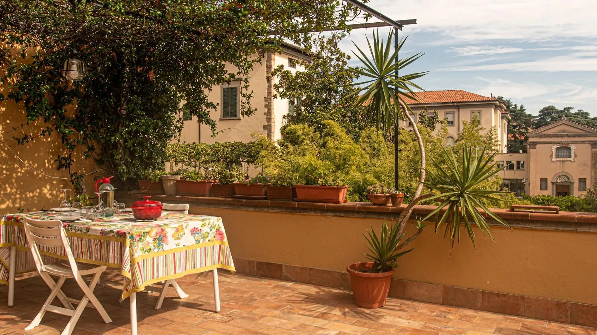 Palazzo Micheletti Lucca Apartment
